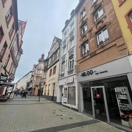Apartament Wunder Schoene Ferienunterkunft Mitten Im Zentrum Von